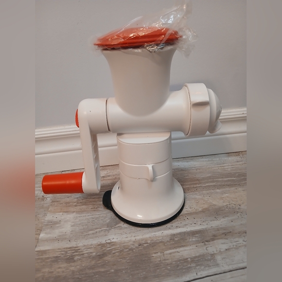 Tupperware Fusionmaster Sorbet Maker NEW with Base system - Picture 4 of 11